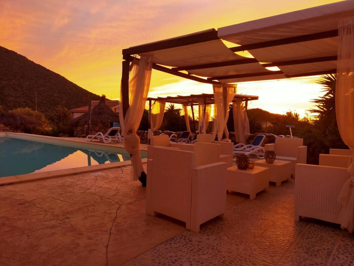 Sa Corti De Sa Perda Piscinas Hotell Eksteriør bilde